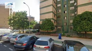 Pis  Plaza de la romería. Venta de piso en sevilla.