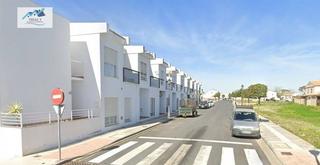 Casa adossada  Calle concha alvarez fernandez. Venta casa adosada en lepe  huelva