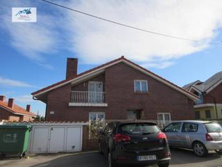 Chalet  Barrio argomilla. Venta de casa en santa maría de cayon, cantabria.