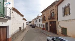 Casa  Calle barrio chico. Venta de casa en villanueva de los infantes, ciudad real.