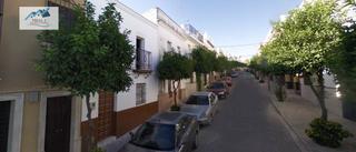 Casa adossada  Calle las hermosas. Venta de casa en las cabezas de san juan , sevilla.