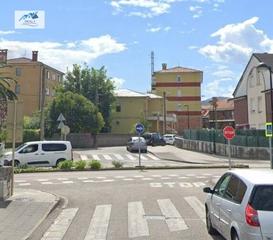 Local Comercial en Barrio Tanos