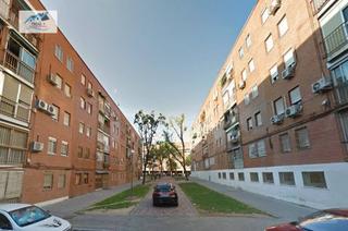 Piso  Calle santa maria reina. Venta piso en madrid