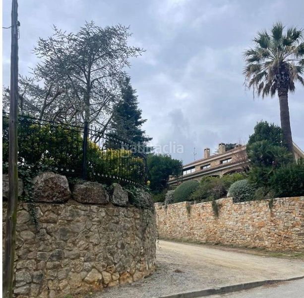 Foto 3a1cefe2-37d3-43b3-bea7-8e5f3b9b1f19. Xalet amb aparcament piscina a Nucli Urbà Argentona