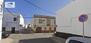 Flat  Calle de daoíz. Venta piso en utrera