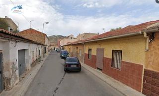 Reihenhaus  Calle de jacinto benavente. Venta de casa en elda, alicante.