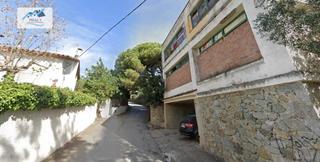 Terreno residencial  Avenida d'andersen. Venta de terreno con construcción en arenys de mar , barcelona.