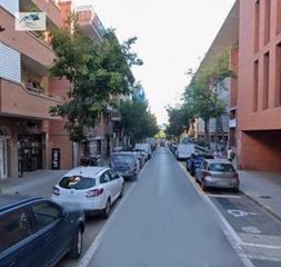 Appartement  Calle mossen andreu. Venta de piso en cornella de llobregat, barcelona.