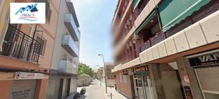 Pis  Autovia turo. Venta de piso en la llagosta , barcelona.