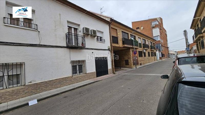 Foto a0cd5be1-c69b-47df-9a5f-be274a5dee5a. Aparcament cotxe a Yuncos