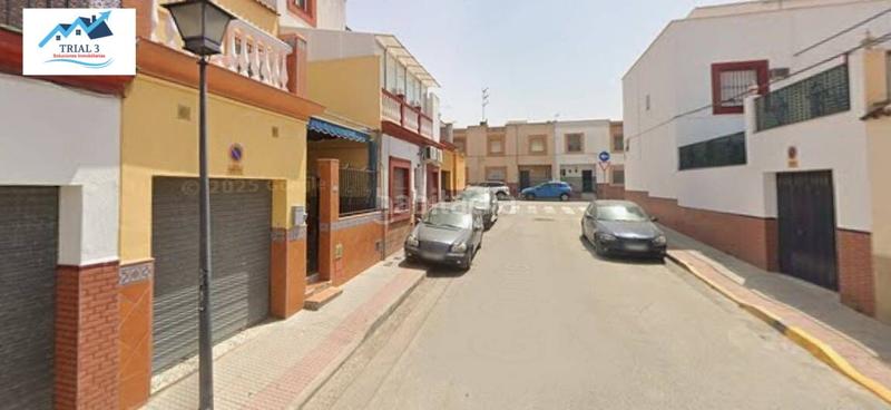 Foto 564edf3d-b4b8-4122-91fa-0de8d1598030. Casa adossada amb aparcament a Avenida de Europa Montequinto