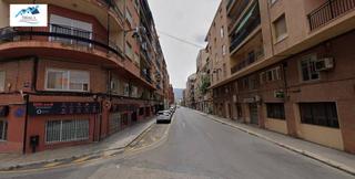 Parking coche  Calle sagrada família. Venta de garaje en alcoy alicante