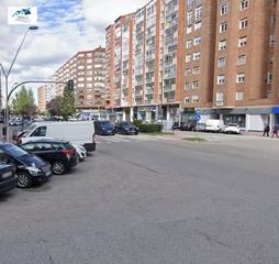 Etagenwohnung  Avenida de los derechos humanos. Venta piso en burgos
