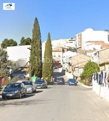 Foto 004e8688-12de-4715-a088-759597f895fb. Casa adossada a Úbeda