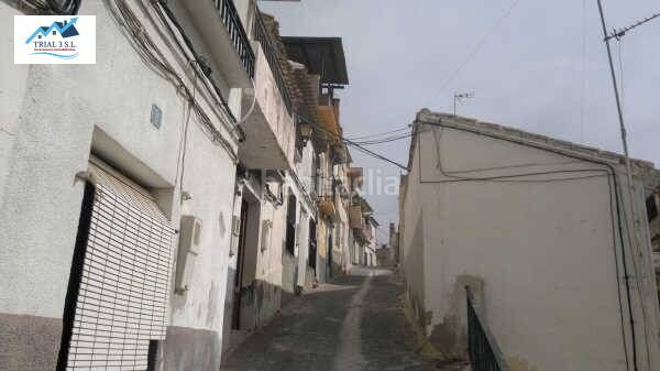 Foto a5bbef30-757c-4963-82f1-498351b52179. Casa adossada a Albudeite