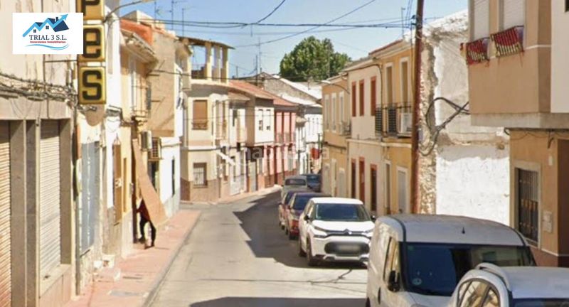 Foto c52ca46e-aaa6-4c98-8536-87331c19bf8c. Casa adossada a Ceutí