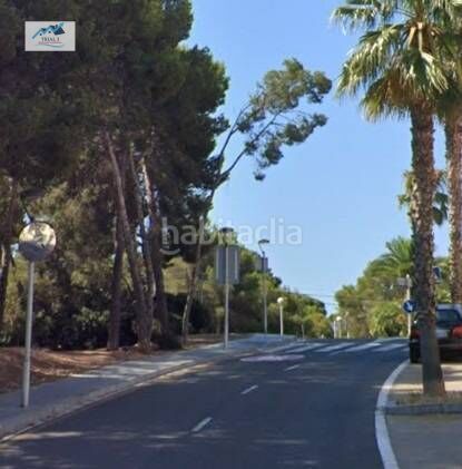 Foto 44bbafa8-8e37-49ef-8ad8-1b85f3420271. Pis amb piscina a pla de maset - cap de Salou Salou