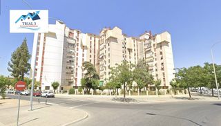 Pis  Calle de orfebre cayetano gonzález. Venta piso en sevilla