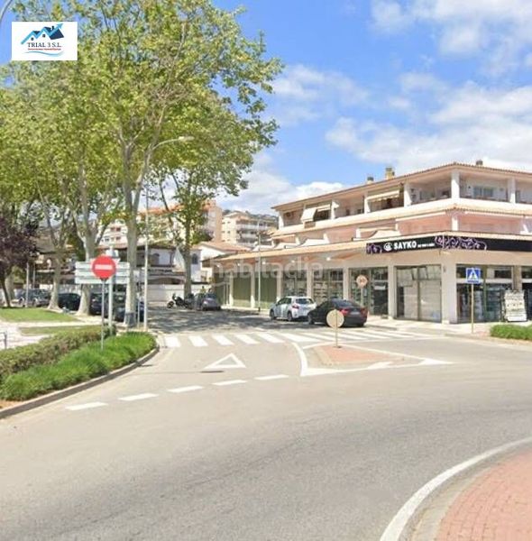 Foto 0fd1e295-87f4-4913-8734-12bbc26db341. Aparcament cotxe a Port d´Aro Platja d´Aro