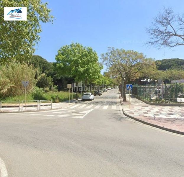 Foto d0771fa7-de89-4ba3-8ddd-c38f13ba3462. Aparcament cotxe a Port d´Aro Platja d´Aro
