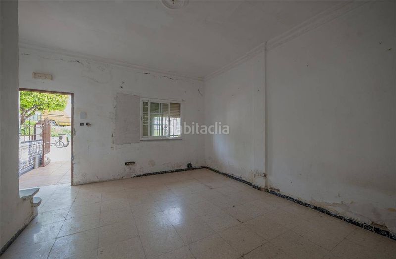 Foto d3928b75-d362-4689-b98f-e47e37bcd1ca. Casa adossada a Centro Bormujos