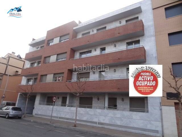 Foto 85435ef1-857c-4031-aaa5-b3e84e393e17. Aparcament cotxe a Alcarràs