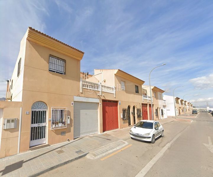 Foto f7784368-bdc1-4e9d-ab76-59cbfdeb12f7. Casa a San Isidro - Campohermoso Níjar