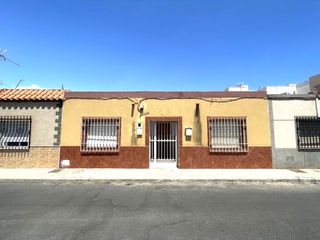 Casa en Roquetas pueblo