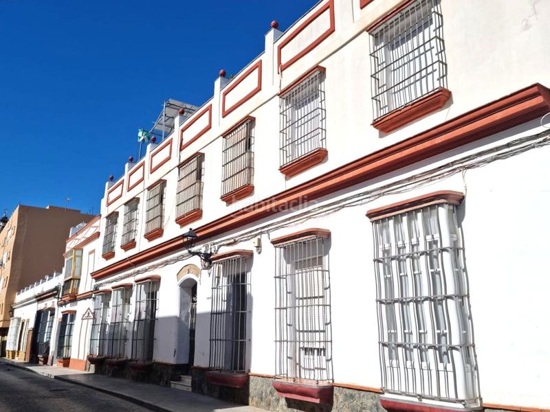 Foto 1088adf1-3316-4cff-84d3-af559ff89a74. Casa adossada a Centro Puerto Real