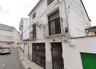 Maison à Navalmoral de la Mata