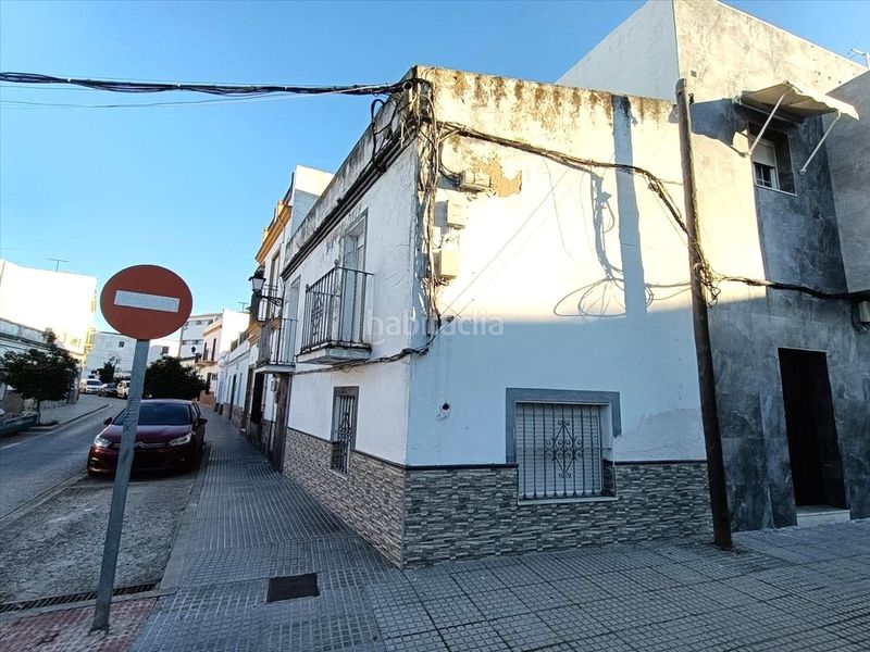 Foto a91d4c87-b608-4a18-8e68-6998e6af8b29. Casa a Lora del Río