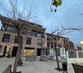 Apartament a Velilla de San Antonio