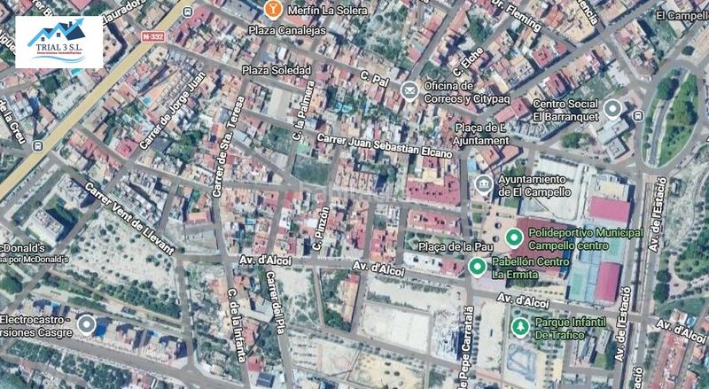 Foto f5142479-2673-41d1-b656-1602563c8d1c. Aparcament cotxe a Campello Pueblo Campello (el)