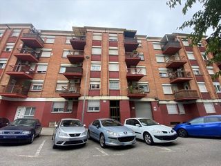 Flat  Plaza de copernic. Venta piso en sabadell