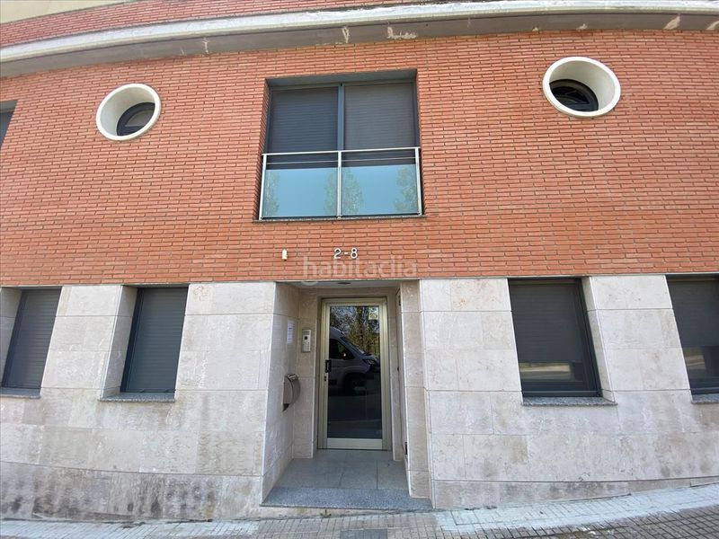 Foto b2fa28d3-aac8-42b1-8cf8-788c0fea5bec. Aparcament cotxe a Sant Llorenç d´Hortons