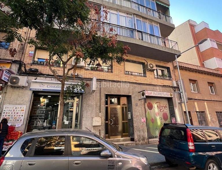 Foto 683c4908-5a71-4b9d-b00a-1e1d027744a7. Apartment in La Gavarra Cornellà de Llobregat