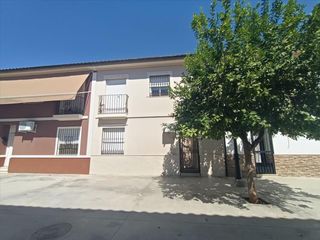 Semi detached house in Palma del Río