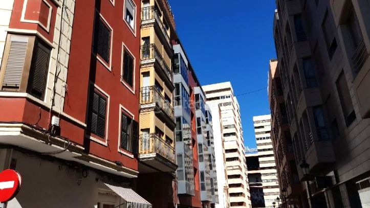 Foto c2c4d1e9-f92b-41b1-a969-f67ba6fe849e. Aparcament cotxe a Mestalla Valencia