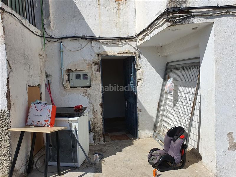 Foto b5055e69-f51c-4c2d-b14a-f5d64a79dd29. Casa adosada en Iznalloz