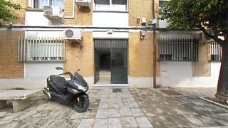 Pis  Calle general riego. Venta piso en las cabezas de san juan sevilla