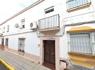 Semi detached house in Barrio Bajo