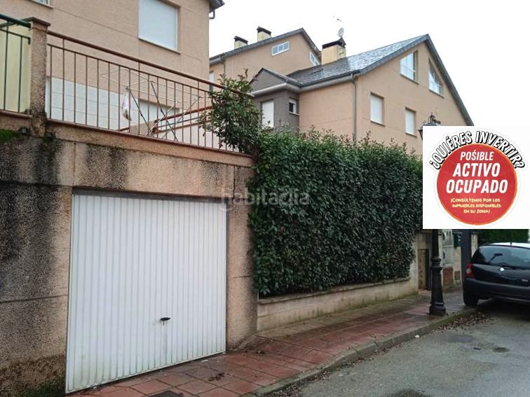 Foto d5a4eb65-000f-48bd-83b8-b13a6f6b6602. Casa adossada a Molinaseca