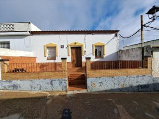 Chalet  Calle tahona fleming. Venta casa en calañas