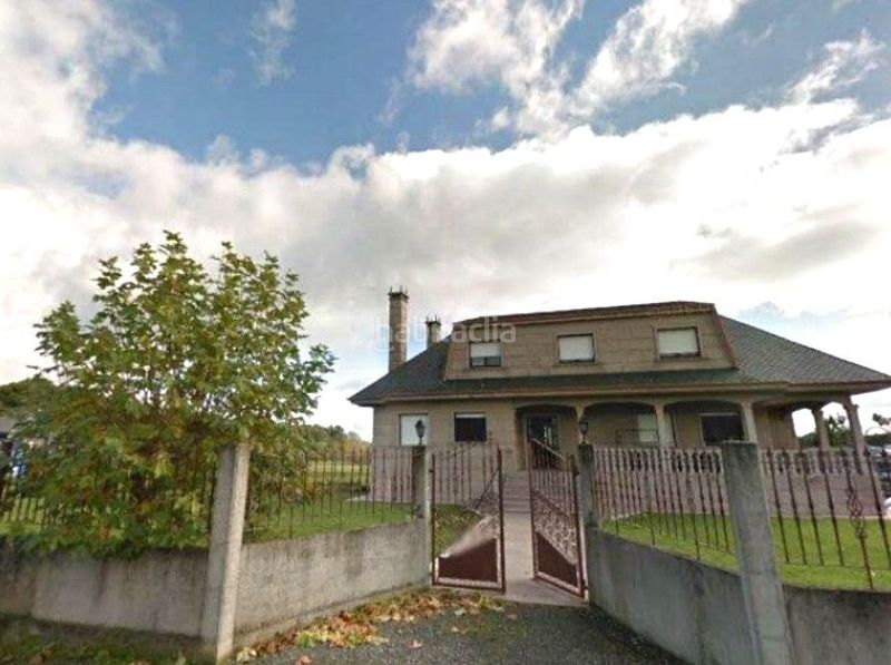 Foto ab43ef68-9ae3-4c37-91d1-471358bfc3fe. Chalet venta chalet en Begonte
