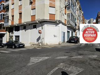 Business premise in Miralvalle - Av. Virgen del Puerto - La Data