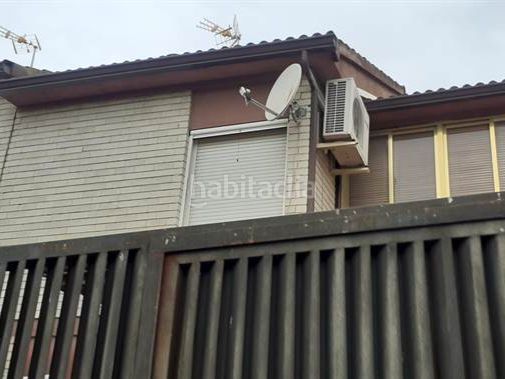 Foto 085b17b5-9742-4658-933d-9a565397703b. Casa adossada a Daganzo de Arriba