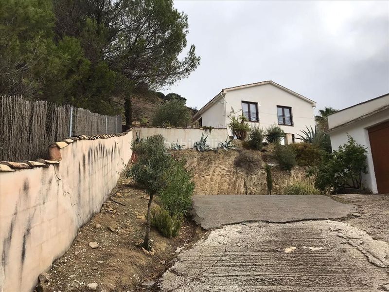 Foto d0c11a38-73db-4f13-80ff-44e9dc10f882. Casa a Montefrío