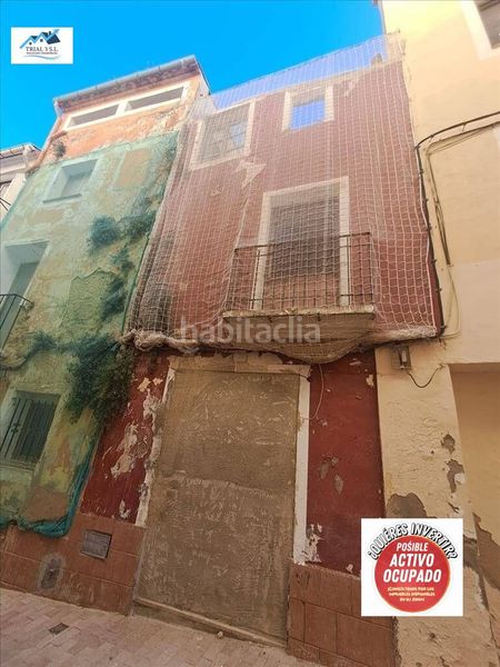 Foto ac1cb512-e24d-479f-beec-64bc1b172867. Casa adossada a Centro Ontinyent