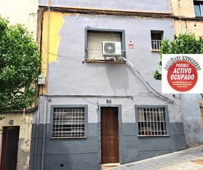 House in Llefià