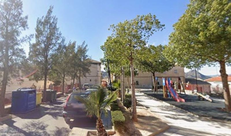 Foto b93ada28-9b2e-4493-b202-f4ed68c54878. Casa amb aparcament a Abarán